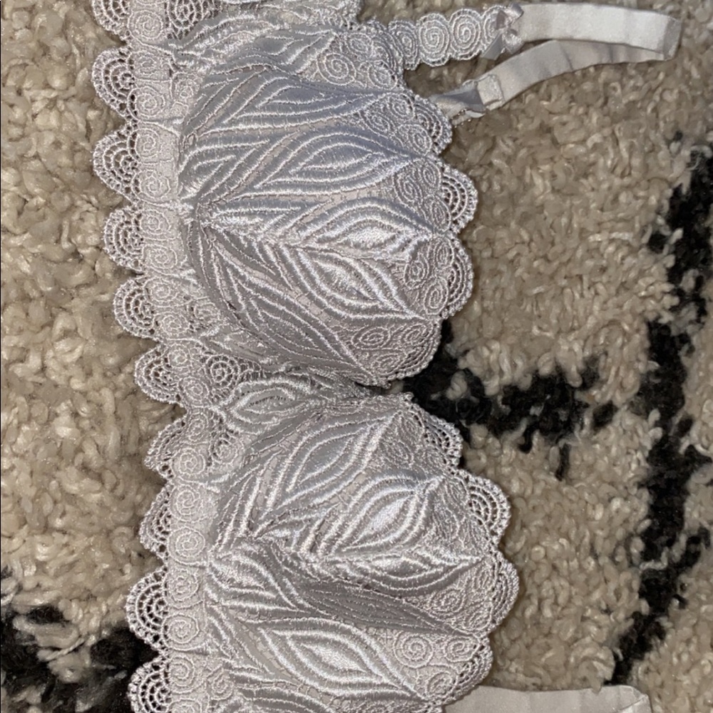 Push-up bra & lace bra .